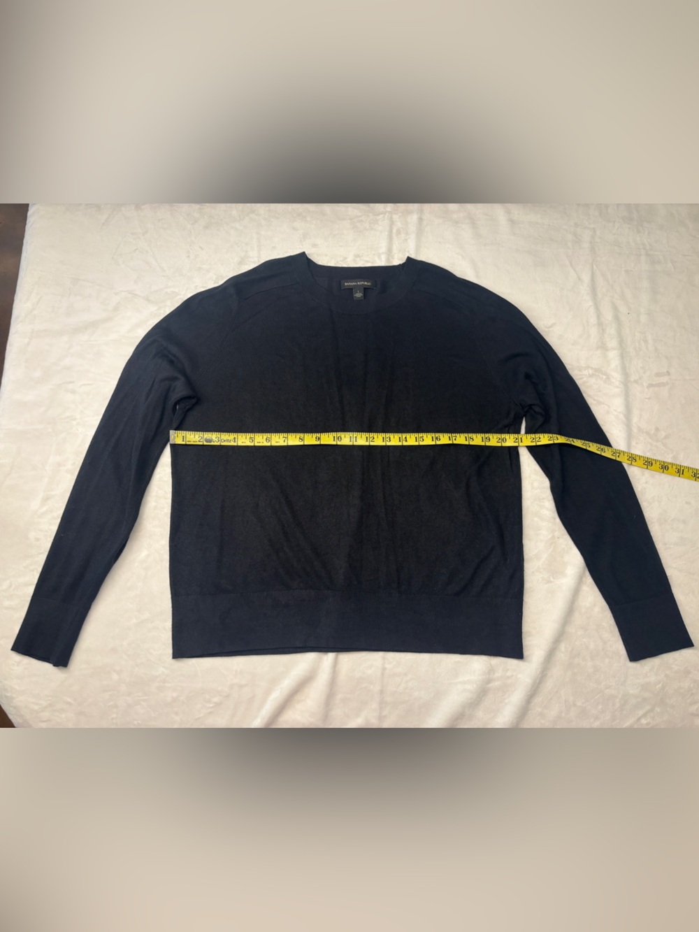 Banana Republic Sweater in Size L